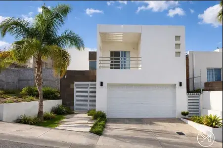 Casa en Venta Sector Poniente